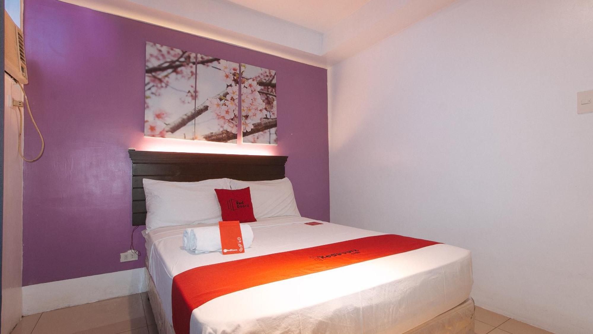 Reddoorz @ Melbourne Suites Makati Makati City ภายนอก รูปภาพ